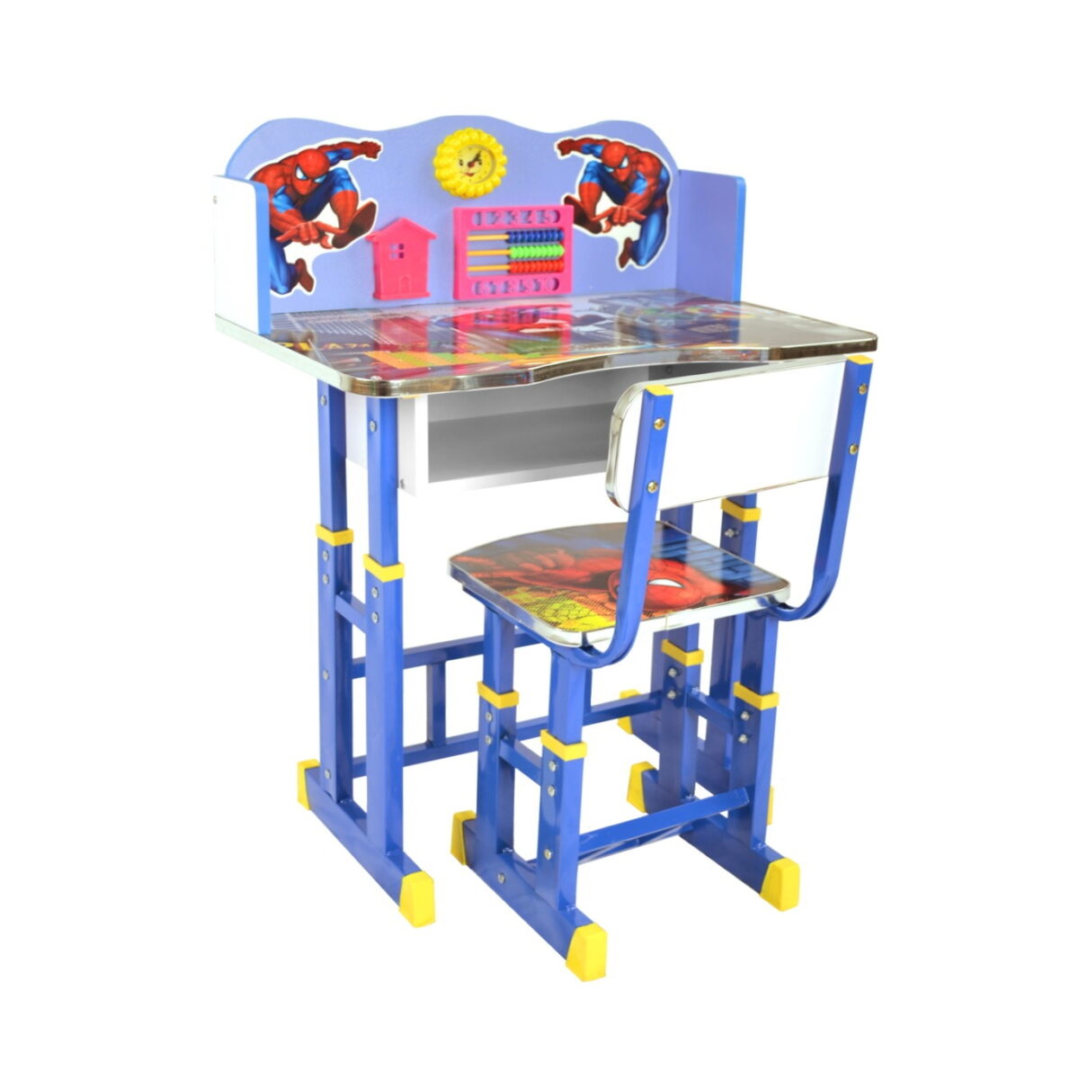 Set Birou Copii Da-117 Spiderman Descoperă Setul Birou Copii Da-117 Spiderman, ideal pentru decorarea camerei copilului tău! Acest kit din măsuță și scaun viu colorat, cu un design animat, sprijină învățarea și creativitatea. Ajustabile pe înălțime, sunt perfect adaptate creșterii copilului.