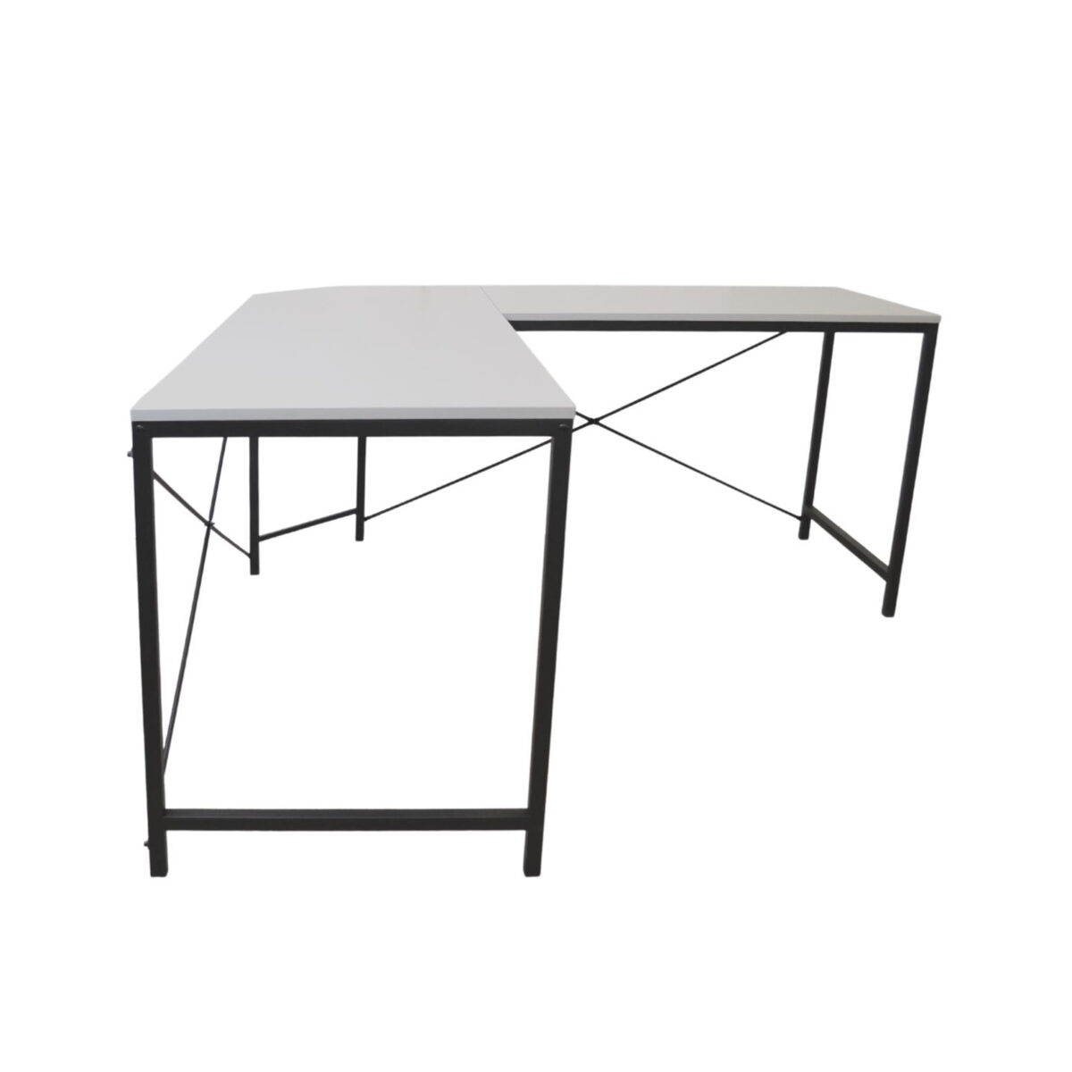 Masă Birou Foxtrot De Colț Descoperă masa de birou Foxtrot de colț, perfectă pentru birouri moderne! Cu un design ergonomic și blatul din PAL melaminat, aceasta are dimensiuni ideale de 160 cm lungime și 60 cm adâncime. Înlălțime standard de 75 cm și piciorușe cu pernuțe pentru protecția pardoselei.