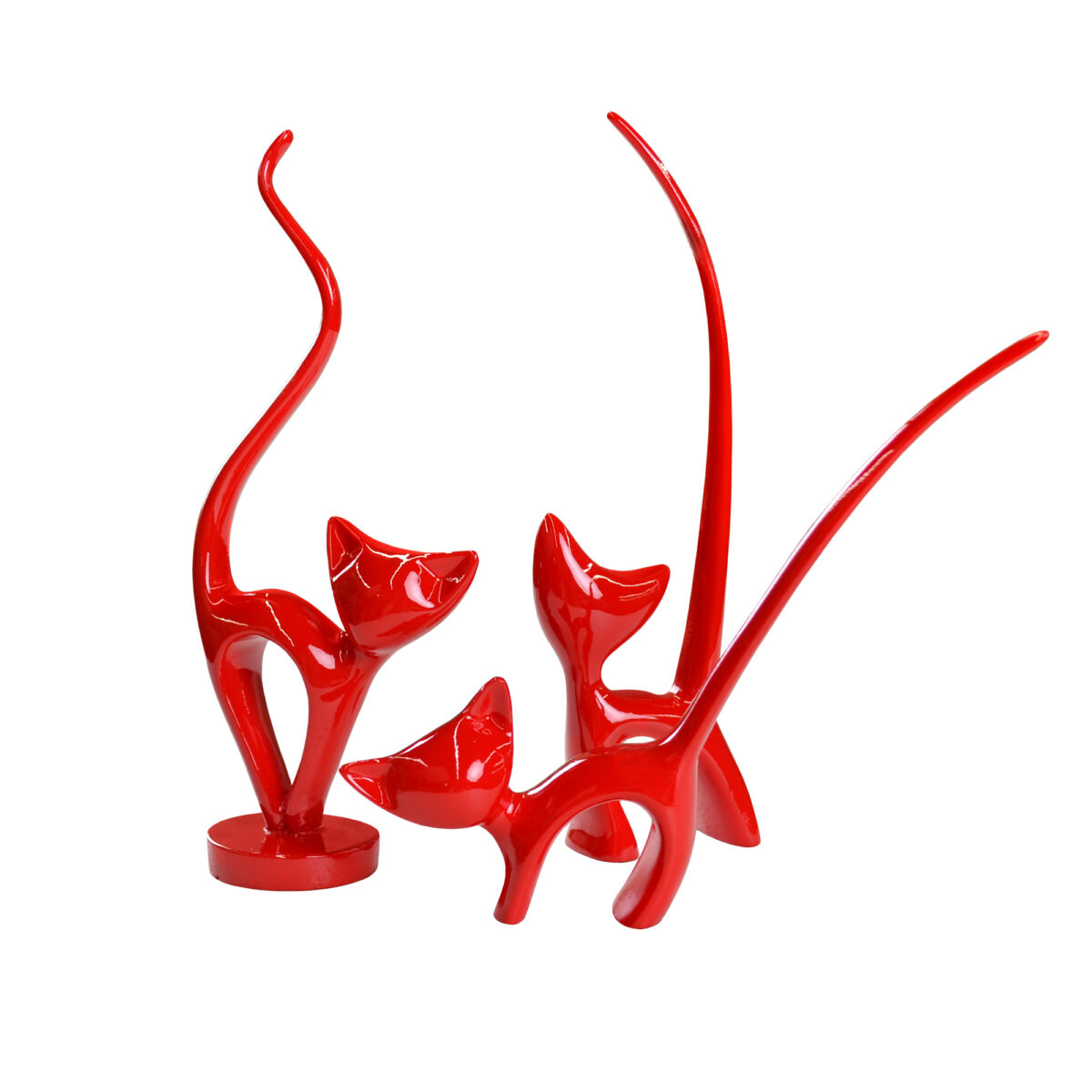 Set Suvenire Deco PISICI Red Îmbogățește-ți decorul cu setul de suvenire Deco PISICI Red! Aceste pisici adorabile, realizate din rășină, aduc o notă de jucăușe și vitalitate oricărei camere. Perfecte pentru birou, living sau camera copiilor, adaugă un strop de bucurie în spațiul tău!