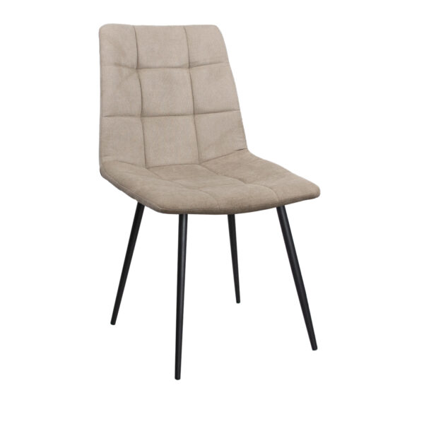 Scaun Form FX~SORO-23 Descoperiți scaunul FORM FX SORO-23, un perfect echilibru între design modern și confort. Ideal pentru orice bucătărie, cu structură din placaj și spumă poliuretanică, acesta asigură durabilitate și suport optim. Tapițerie elegantă, cadru metalic stabil și capacitate de până la 120 kg.