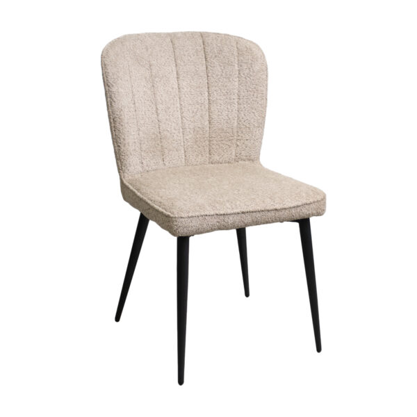 Scaun Nanda~Beige Descoperă Scaunul Nanda Beige, ideal pentru bucătărie sau birou. Cu un design modern și confort sporit, acest scaun din placaj și spumă poliuretanică, cu cadru din metal vopsit, oferă durabilitate și stil. Creează un ambient elegant în orice încăpere!