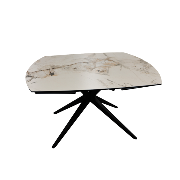 Masa Extensibilă Chara Beige 130/190×95 Descoperiți Masa Chara - din ceramica termorezistentă și sticla securizată, oferind un design modern și sofisticat, perfect pentru orice dining elegant.Datorită mecanismului inovator de extensie prin rotire, masa se extinde rapid și ușor, ajungând la o lungime de până la 190 cm, cu o lățime de 95 cm și o înălțime de 76 cm, asigurând confortul optim pentru orice ocazie – de la cine intime la întâlniri festive.