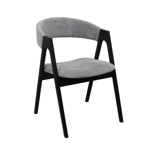 Scaun Rustic Grey+Black Legs Descoperiți Scaunul Rustic – o alegere durabilă și elegantă, realizată din lemn de frasin. Cu un șezut și spătar confortabil, tapițat cu stofă, acest scaun este ideal pentru orice decor, oferind stabilitate și rezistență. Perfect pentru uz casnic sau comercial!