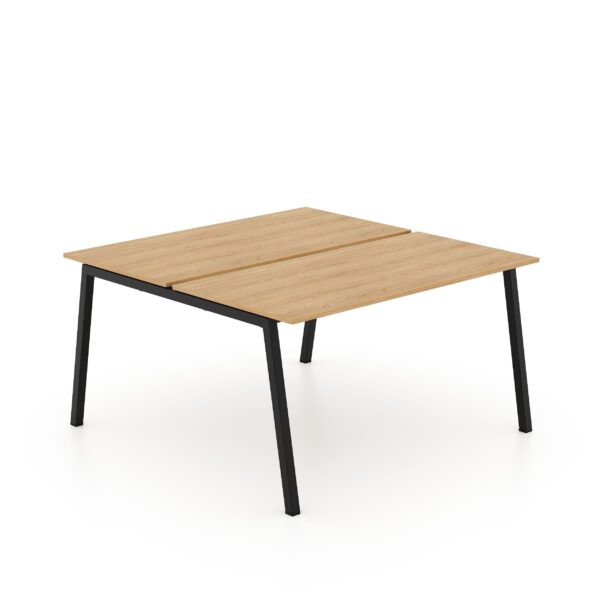 Masa Birou Akita Twin 1380×1400 Masa Akita Twin 1380x1400, fabricată de Decoprim, este o soluție practică și durabilă pentru birouri moderne, oferind un spațiu generos de lucru cu blat din PAL melaminat și cadru metalic sudat.